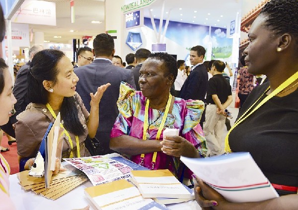 廈門會(huì)展業(yè)駛上快車道 今年總經(jīng)濟(jì)效益有望破(圖1)