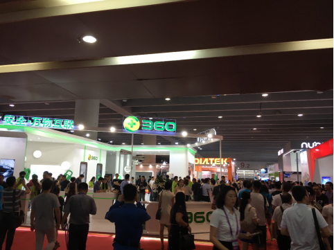 360展臺設計 手機N4S“驚鴻一瞥”天翼展(圖3) 2016天翼展直擊:N4S提前驚現360手機全系產品亮相170