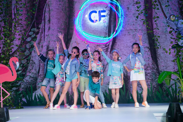 西班牙兒童時尚秀 驚艷CBME孕嬰童展(圖1) 西班牙兒童時尚秀 驚艷CBME孕嬰童展