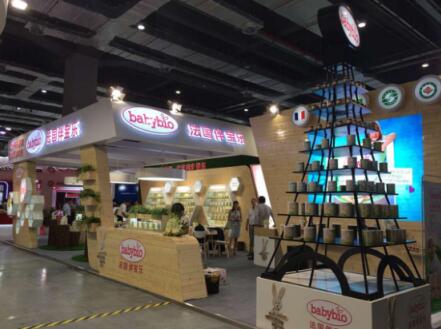 健康產(chǎn)品贏得全場(chǎng) 伴寶樂有機(jī)奶粉閃耀CBME展會(huì)(圖1)