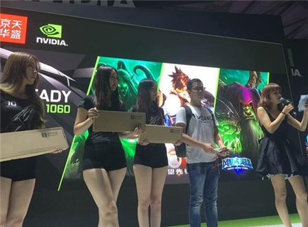 2016ChinaJoy展覽會(huì),京天華盛參展現(xiàn)場(chǎng)火爆(圖2) 2016ChinaJoy展覽會(huì)京天華盛參展現(xiàn)場(chǎng)火爆直播