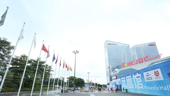 2016順德家電展:創(chuàng)維OLED電視引領(lǐng)展會(huì)全場(chǎng)(圖1)