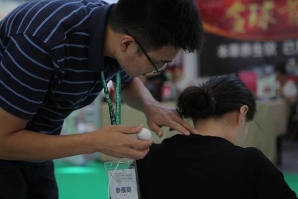 深圳生物健康展，新一代智能艾灸儀受追捧(圖3)