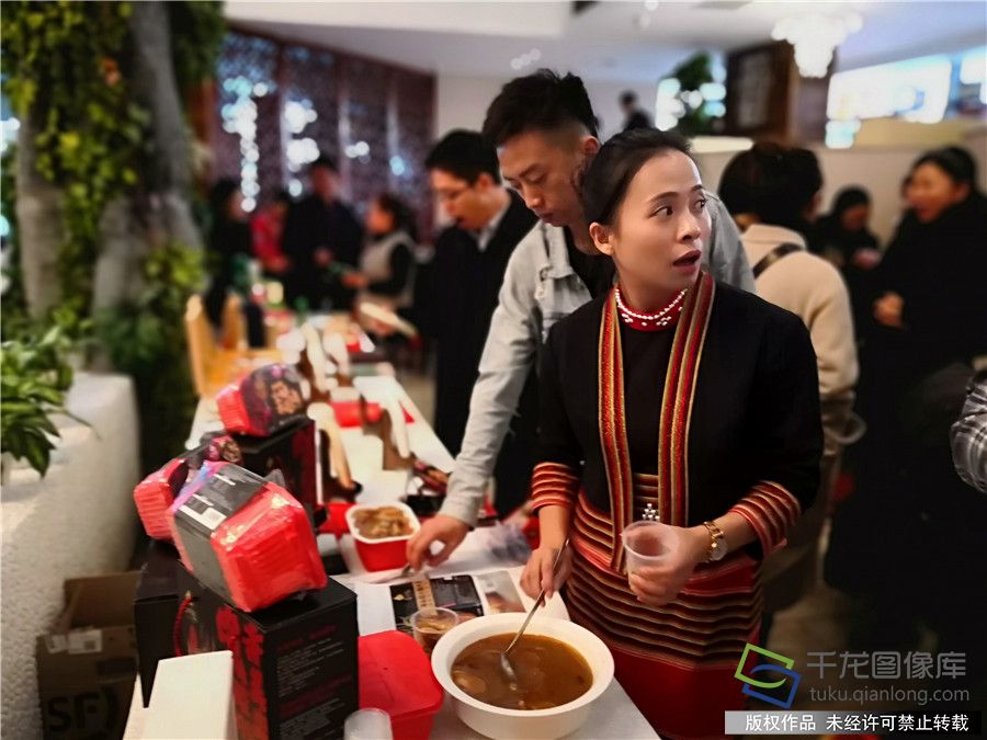 永不閉幕的展銷會 云南臨滄綠色產品在京辦起(圖4) 永不閉幕的展銷會 云南臨滄綠色產品在京辦起(圖4)